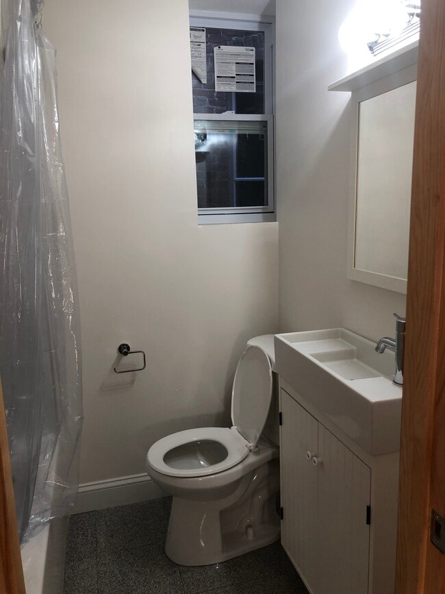 20 Winthrop St, Unit 202, Unit 202