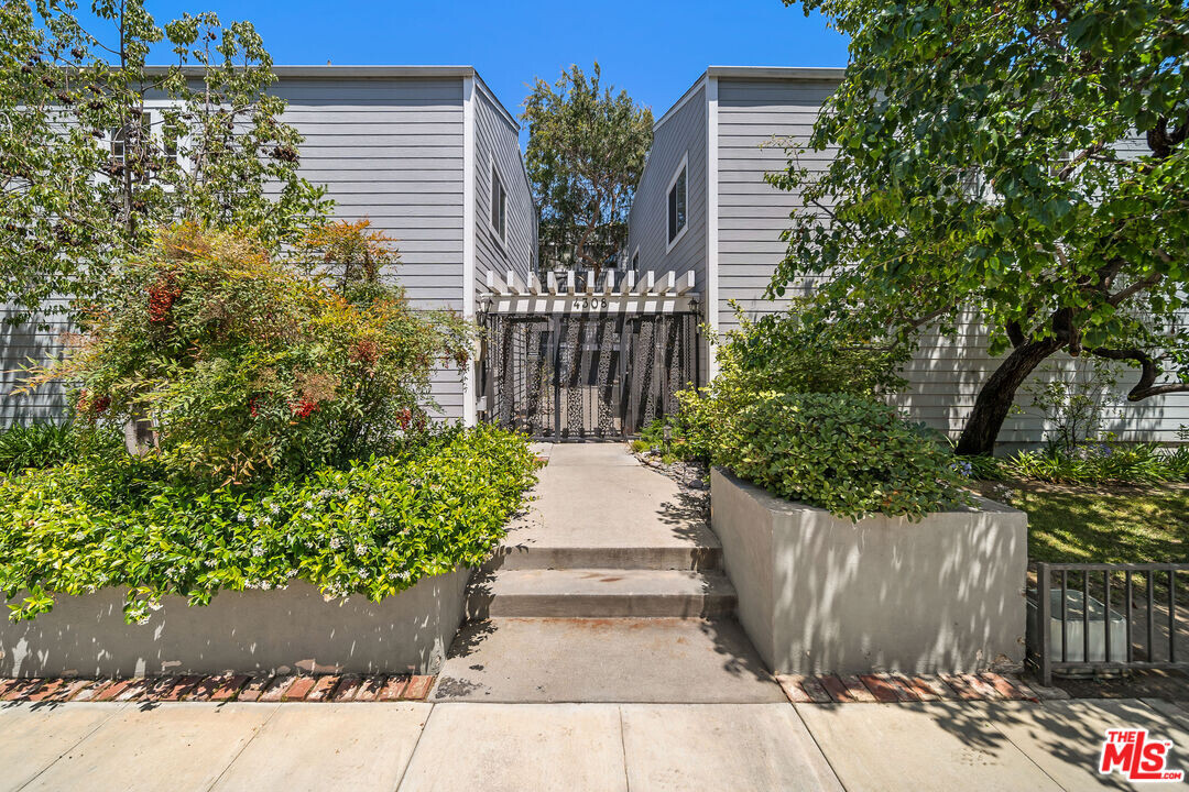 4308 Alcove Ave in Los Angeles, CA - Building Photo