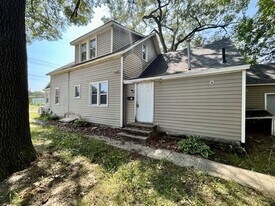 2921 Peck St in Muskegon Heights, MI - Building Photo