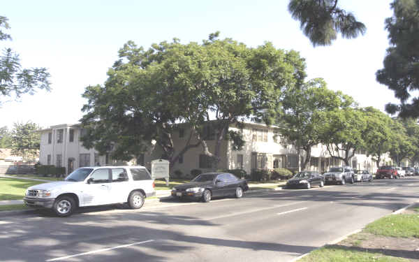 Rossmore Apartments in Long Beach, CA - Foto de edificio - Building Photo