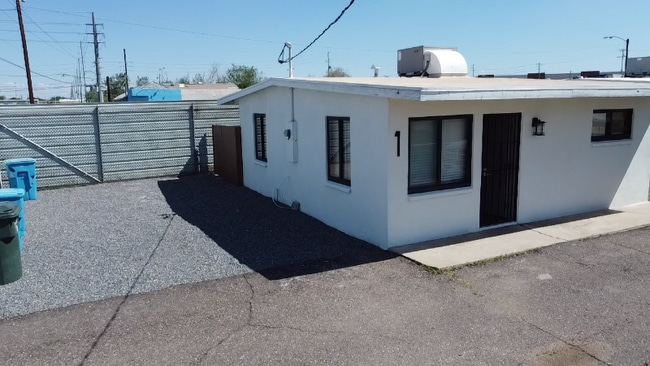 221 E Tonto St in Phoenix, AZ - Building Photo - Building Photo