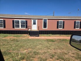 1107 S 2nd St in Brownfield, TX - Building Photo