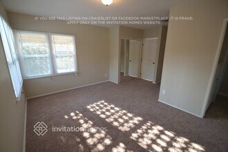 17363 Saticoy St in Los Angeles, CA - Building Photo - Building Photo