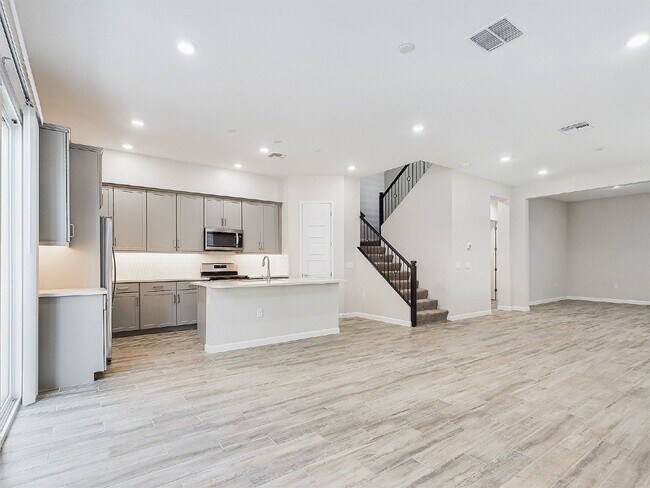 4927 E Village Dr in Scottsdale, AZ - Building Photo - Building Photo