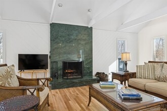 15 Rivers Rd in East Hampton, NY - Building Photo - Building Photo