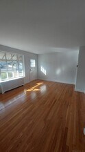 62 Euclid Ave in Stamford, CT - Building Photo - Building Photo