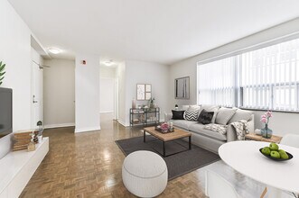 153 St George St in Toronto, ON - Building Photo - Building Photo
