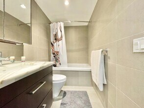 1708 Columbia St in Vancouver, BC - Building Photo - Building Photo