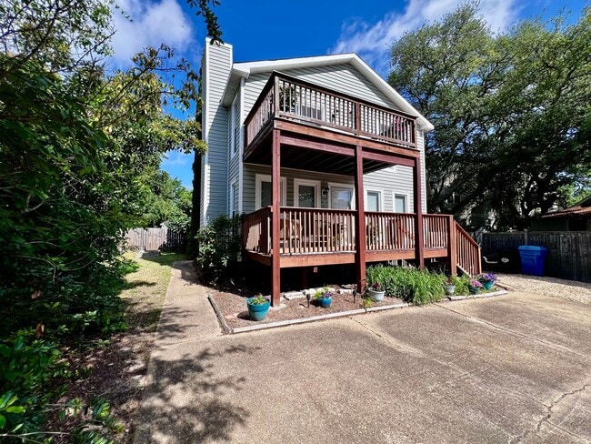 3742 Pendleton Ave in Virginia Beach, VA - Building Photo - Building Photo