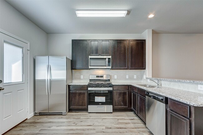 23510 Goodfellow Dr in Spring, TX - Foto de edificio - Building Photo