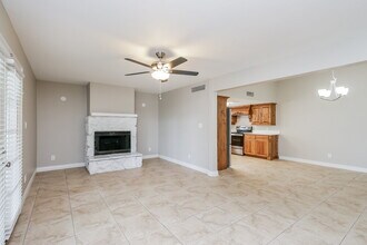 6106 E Ivyglen St in Mesa, AZ - Building Photo - Building Photo