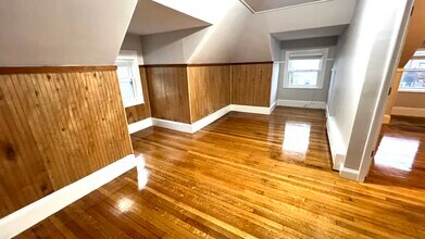 131 Josephine Ave, Unit 3 in Somerville, MA - Building Photo - Building Photo