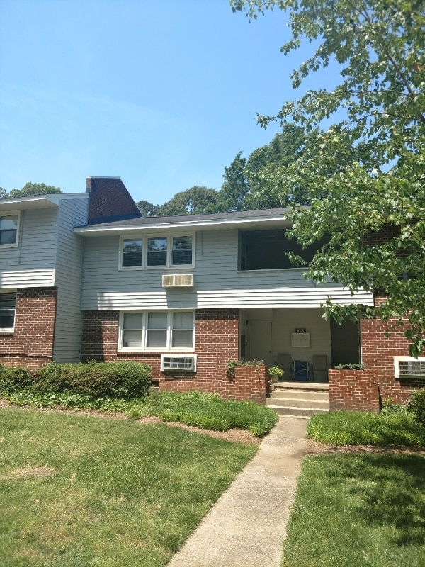 property at 835 Daniels St
