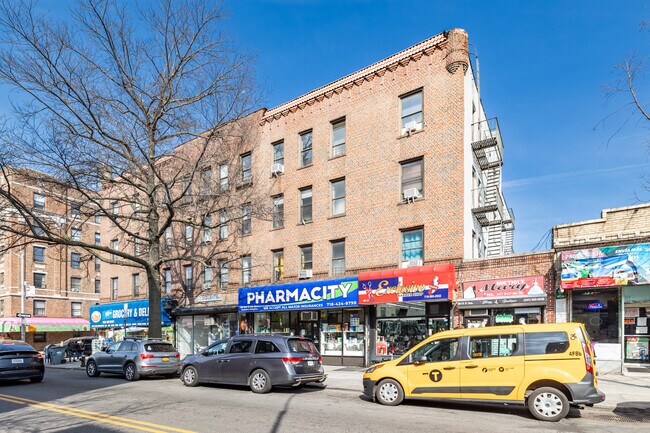 The Estates in Jackson Heights, NY - Building Photo - Building Photo