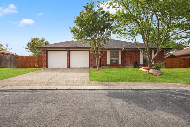 12127 Stoney Glen in San Antonio, TX - Building Photo - Building Photo