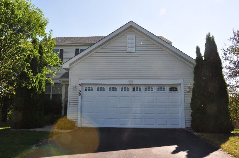 9150 Merrimac Ln N in Maple Grove, MN - Building Photo