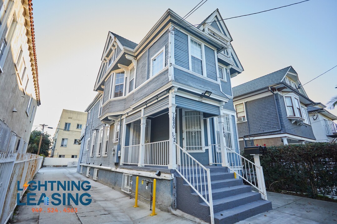 1842 11th Pl in Los Angeles, CA - Building Photo