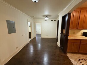 323 West St in Waukegan, IL - Building Photo - Building Photo