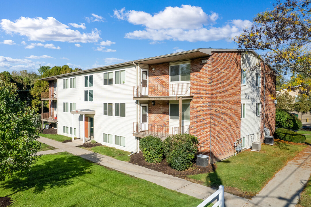 Hidden Valley Apartments in Syracuse, NY - Building Photo