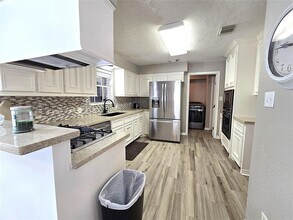 560 Brandon Rd in Conroe, TX - Building Photo - Building Photo