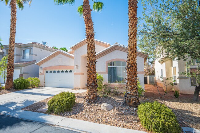 356 Blackstone River Ave in Las Vegas, NV - Foto de edificio - Building Photo