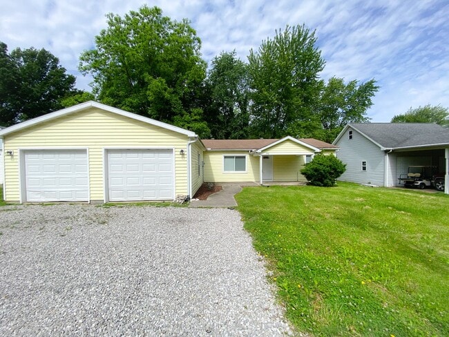 property at 330 N 2nd St