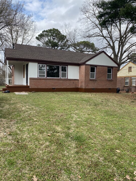 676 Honduras Ave in Memphis, TN - Building Photo