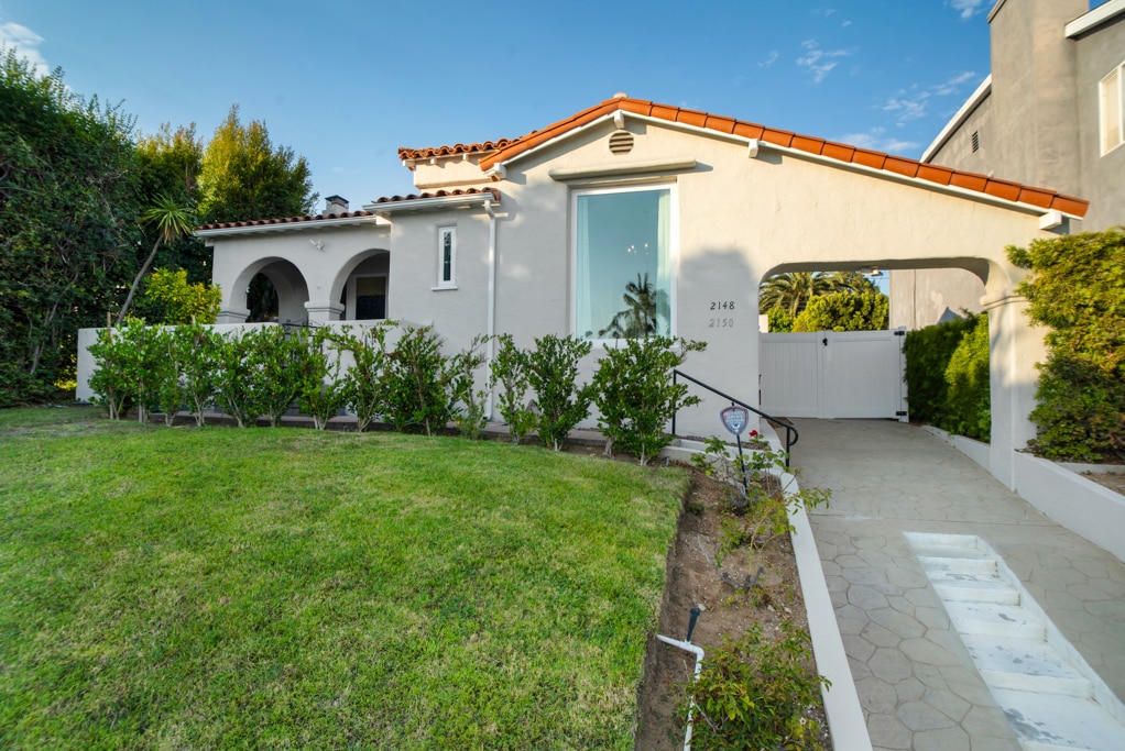 2148 Prosser Ave in Los Angeles, CA - Building Photo