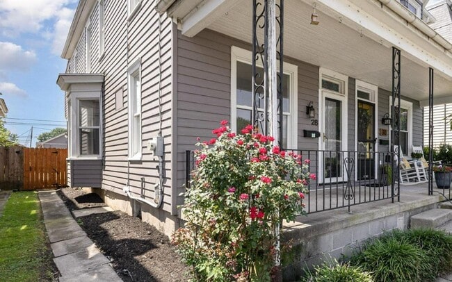 28 N Grant St in Manheim, PA - Building Photo - Building Photo