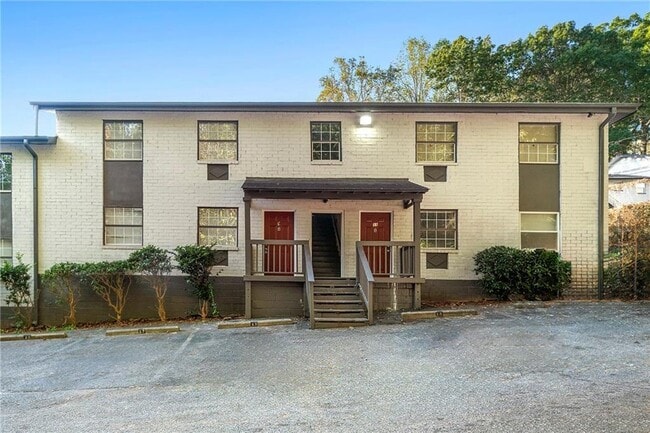 property at 156 Fairfield Pl NW