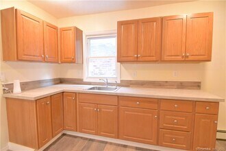 14 Wildwood Ave in Waterbury, CT - Building Photo - Building Photo