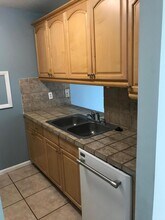 1830 Abbey Rd in West Palm Beach, FL - Building Photo - Building Photo