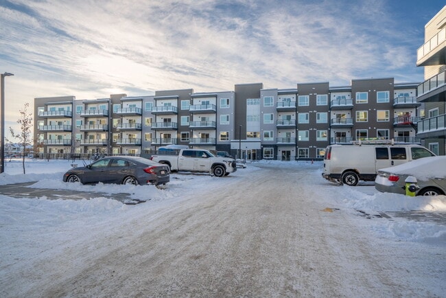 property at 33 Carringham Gate NW