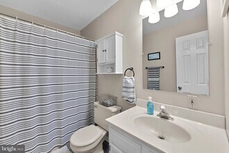 1196 Spruce Ave in Shady Side, MD - Building Photo - Building Photo