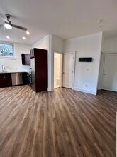 853 N American St, Unit A in Philadelphia, PA - Building Photo - Building Photo
