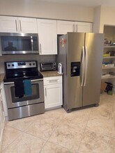 7290 Kinghurst Dr in Delray Beach, FL - Building Photo - Building Photo