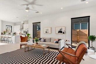 1907 1/2 E 16th St in Austin, TX - Building Photo - Building Photo