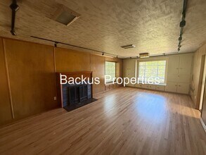 599 Colton St in Monterey, CA - Building Photo - Building Photo