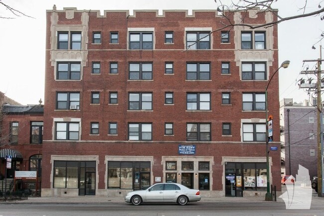 737 W Belmont Ave, Unit 302 in Chicago, IL - Foto de edificio - Building Photo