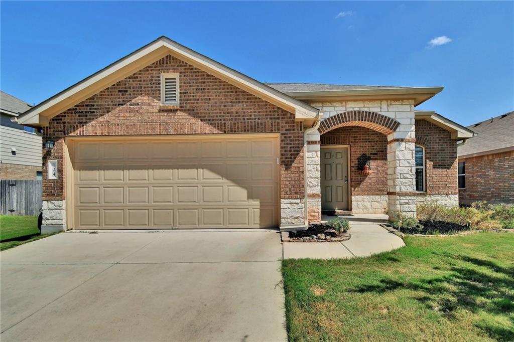 124 Magpie Goose Ln in Leander, TX - Building Photo