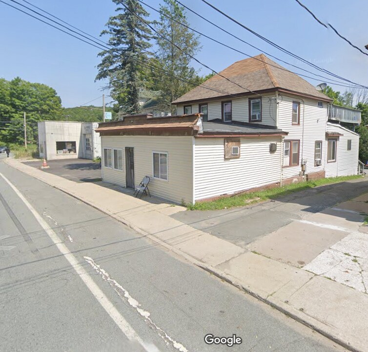 23 Broadway, Unit 3 in Woodridge, NY - Foto de edificio