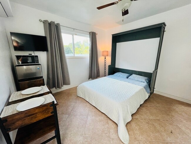 11400 NE 13th Ave in Miami, FL - Building Photo - Building Photo