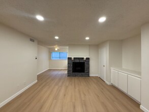 13347 Victory Blvd in Los Angeles, CA - Building Photo - Building Photo