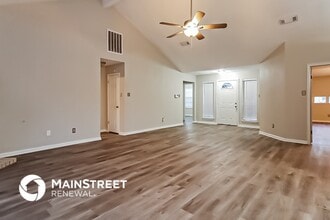 2627 S Brompton Dr in Pearland, TX - Foto de edificio - Building Photo