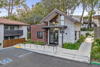 Arrive Rolling Oaks in Thousand Oaks, CA - Building Photo - Building Photo