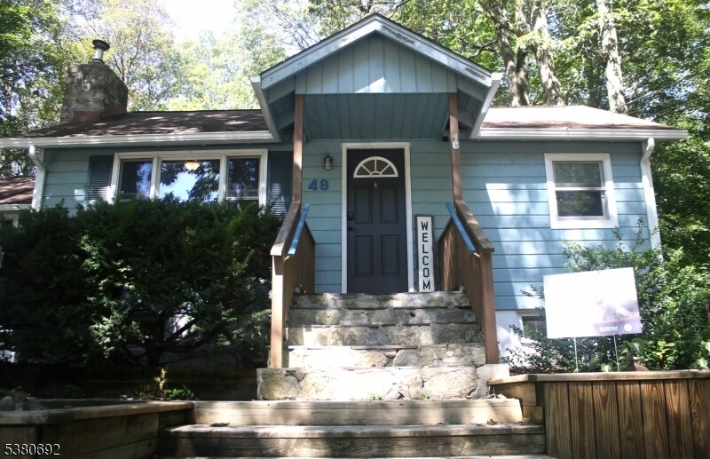 48 Lonaconing Rd in Highland Lakes, NJ - Building Photo