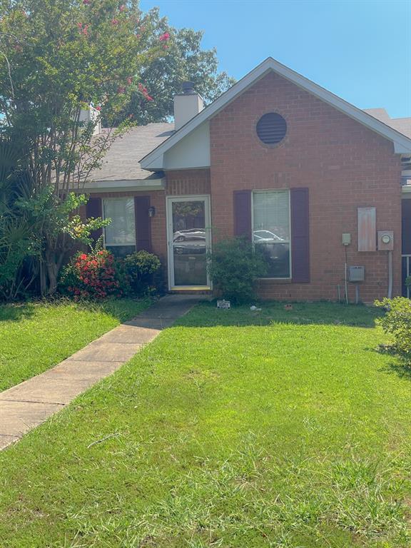 8325 Grand Oaks Ct in Montgomery, AL - Foto de edificio - Building Photo