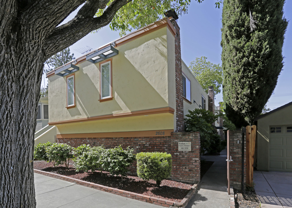 2608 Q St in Sacramento, CA - Building Photo