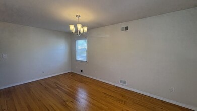 86 Notre Dame Ave, Unit 2 in Staten Island, NY - Building Photo - Building Photo