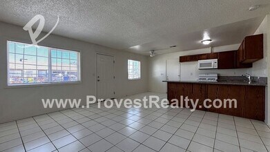 12769 Kiowa Rd in Apple Valley, CA - Building Photo - Building Photo